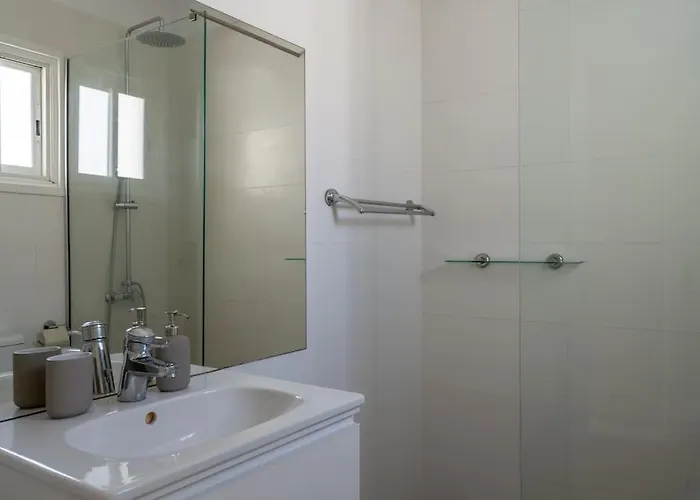 Cozy Nerina At Harbour Paphos